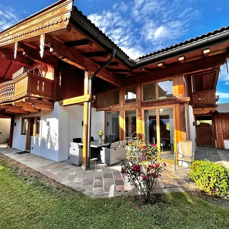 Ferienhaus Boutique Kaiserlodge Mit Privater Sauna & Whirlpool By Belle *